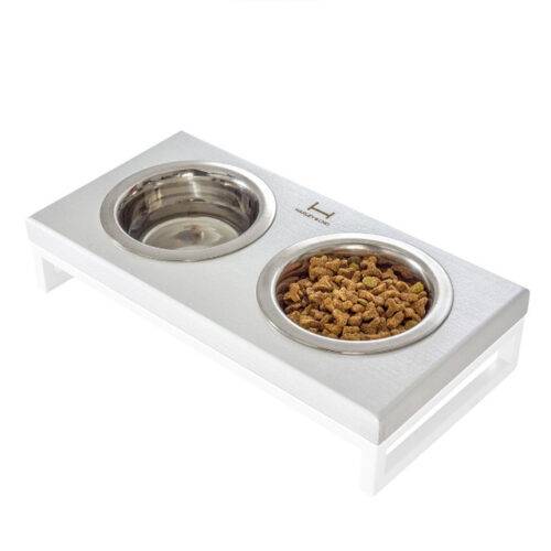 2 миски зі стільницею з натурального білого дерева на білій металевій підставці