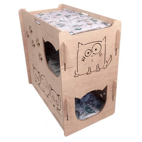 Дворівневий будиночок без фарби