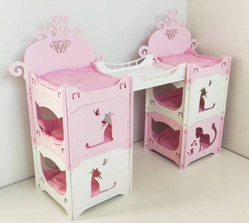 Біло-рожеве модульне містечко для котів