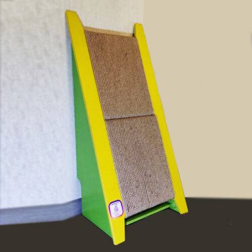 Scratching post with incline for cats yellow-green