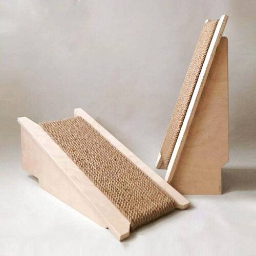 Scratching post for cats in natural color