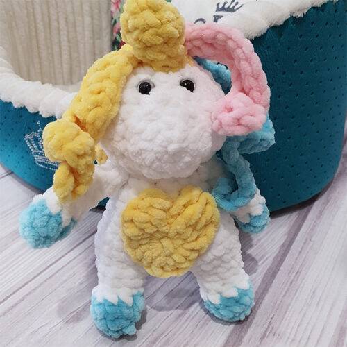 Unicorn soft toy