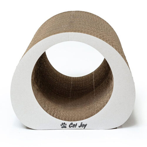 Scratching tunnel made of corrugated cardboard